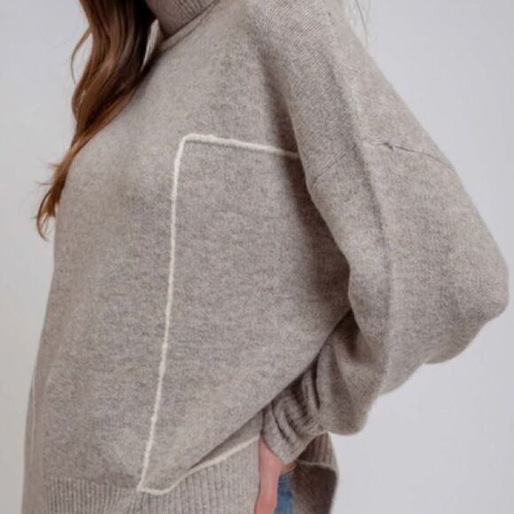 NWT Studio by the Workshop Contrast Line Mocha Turtleneck Sweater Womens S - Picture 3 of 8